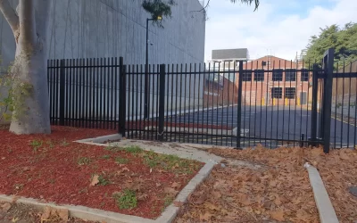The Ultimate Guide to Choosing Commercial Fencing Melbourne