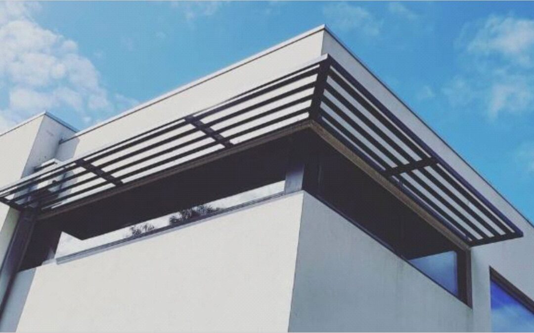 Cantilevered Louver Shade Melbourne
